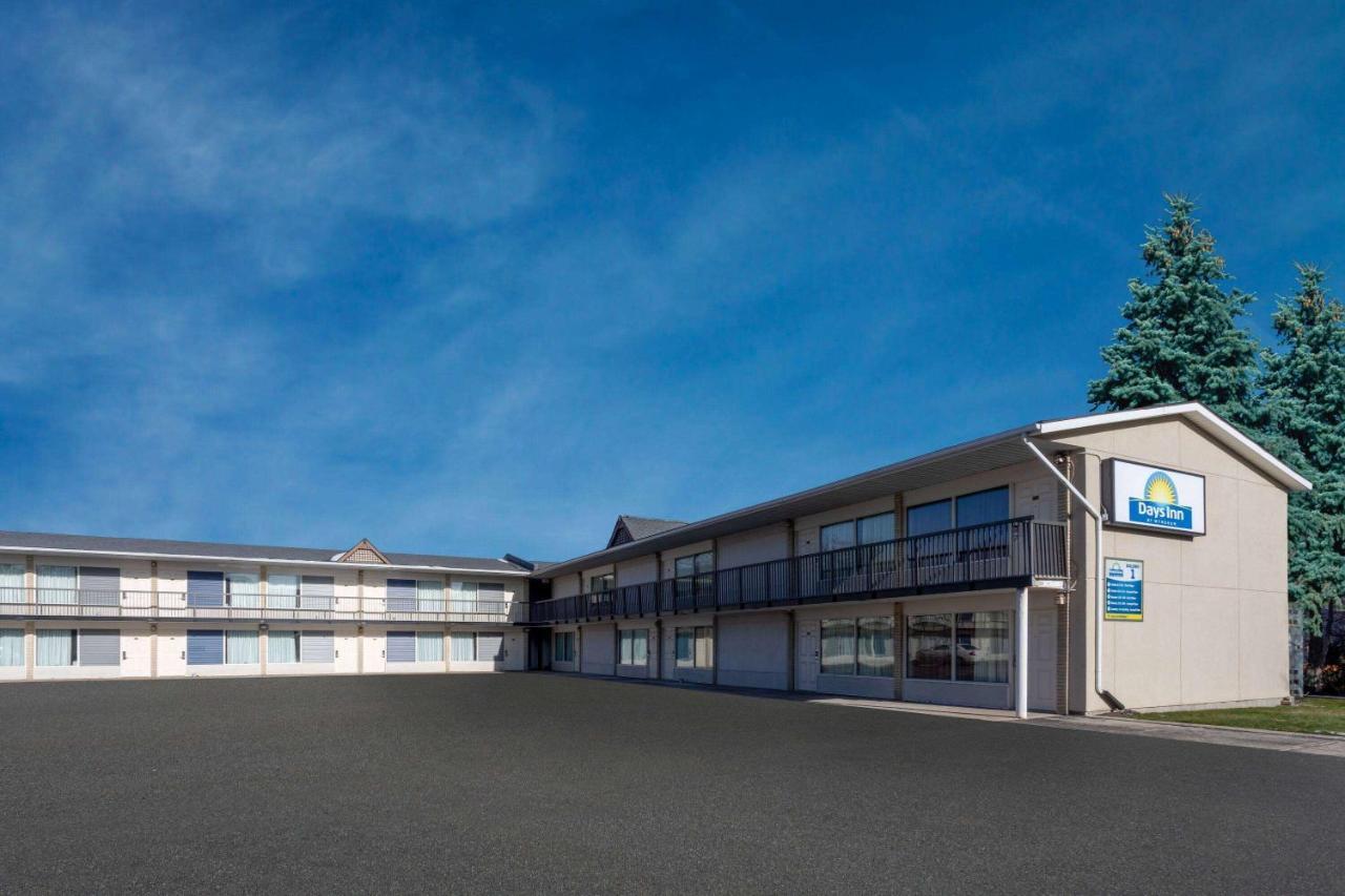 Days Inn By Wyndham Birch Run Exterior photo